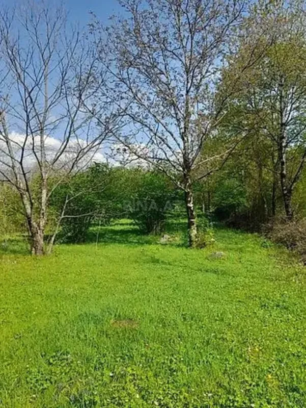 Satılır torpaq sahəsi 12 m²