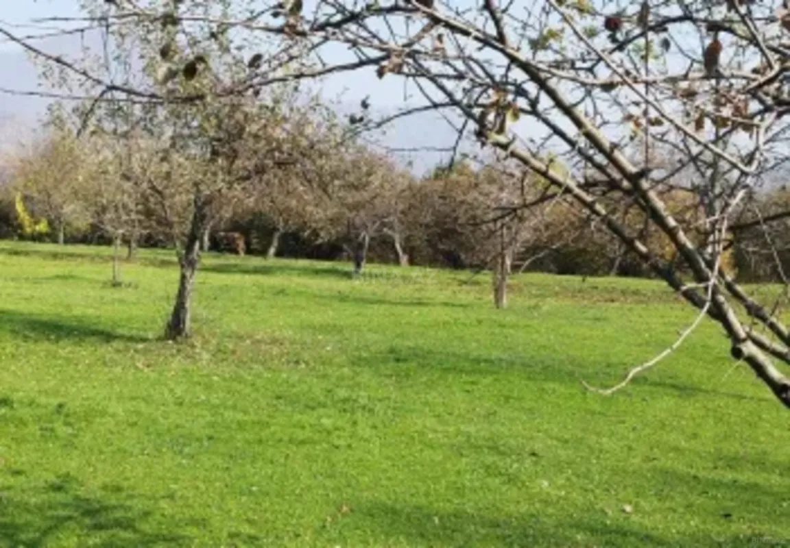 Satılır torpaq sahəsi 12 m²