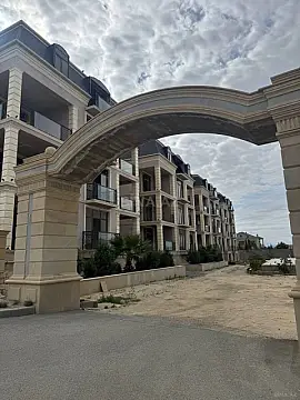 Satılır 3 otaqlı mənzil 107.5 m²