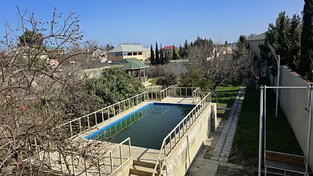 Satılır 5 otaqlı həyət evi 180 m² — Bakı, Novxanı 5 otaq 180.00 m²