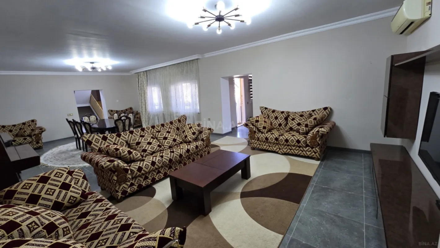 Satılır 5 otaqlı həyət evi 180 m²