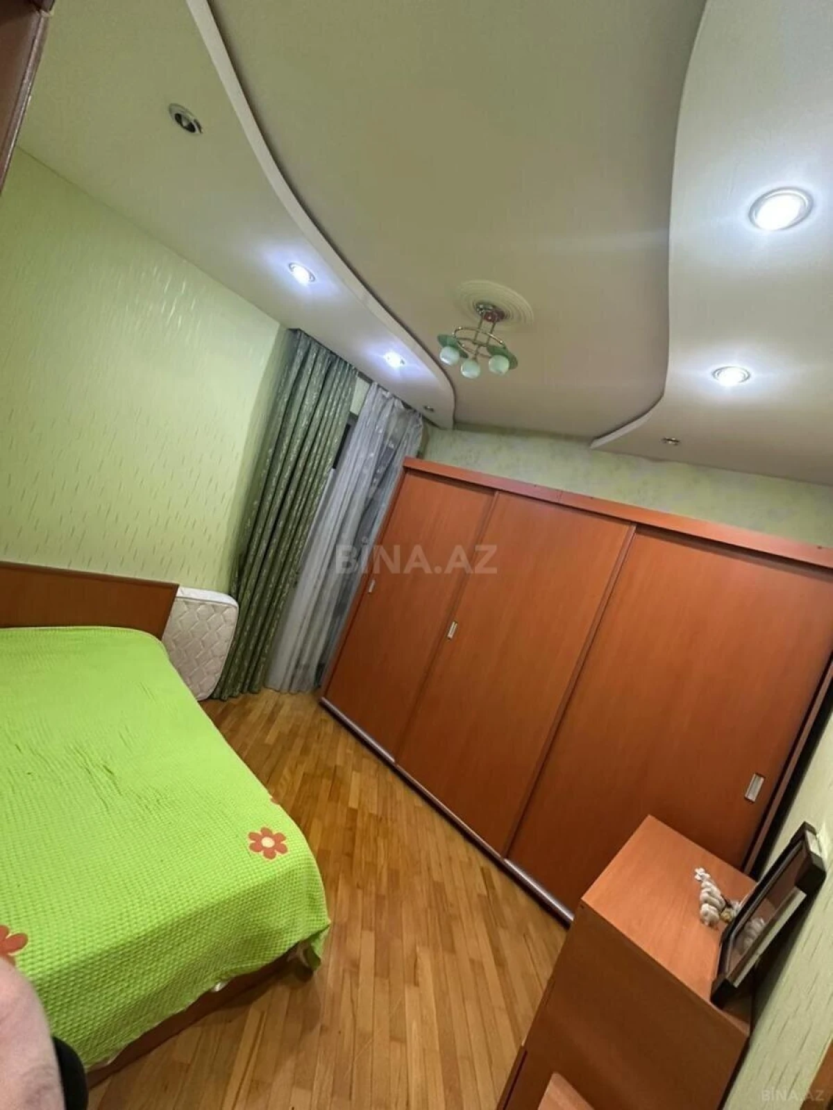 Satılır 3 otaqlı mənzil 110 m²