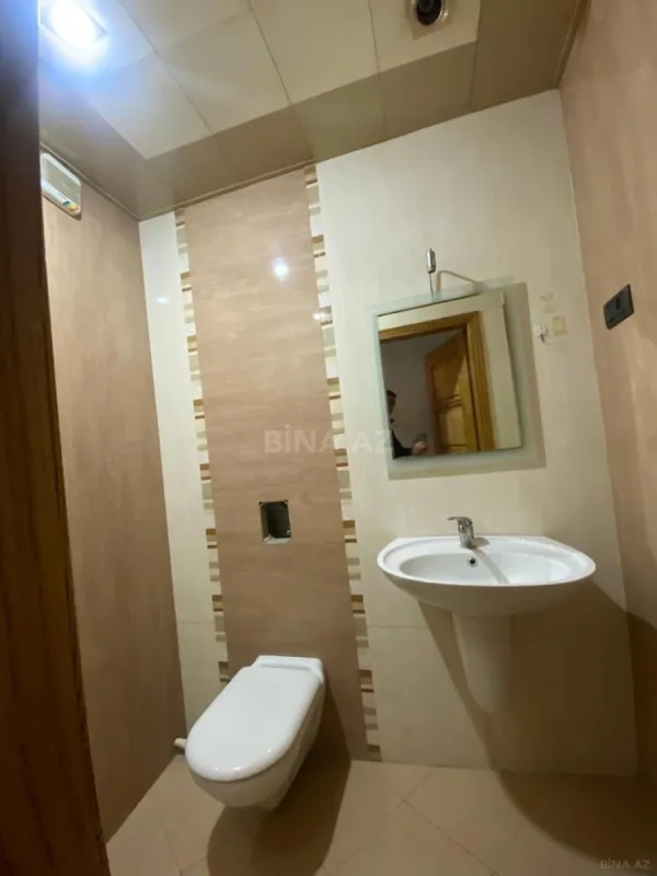 Satılır 2 otaqlı mənzil 87 m²