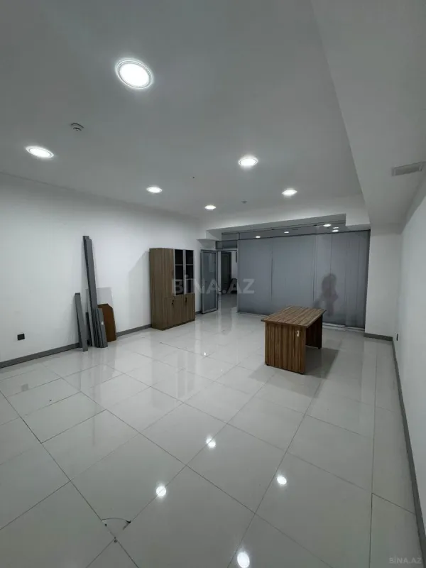 Kirayə verilir 1 otaqlı ofis 45 m²