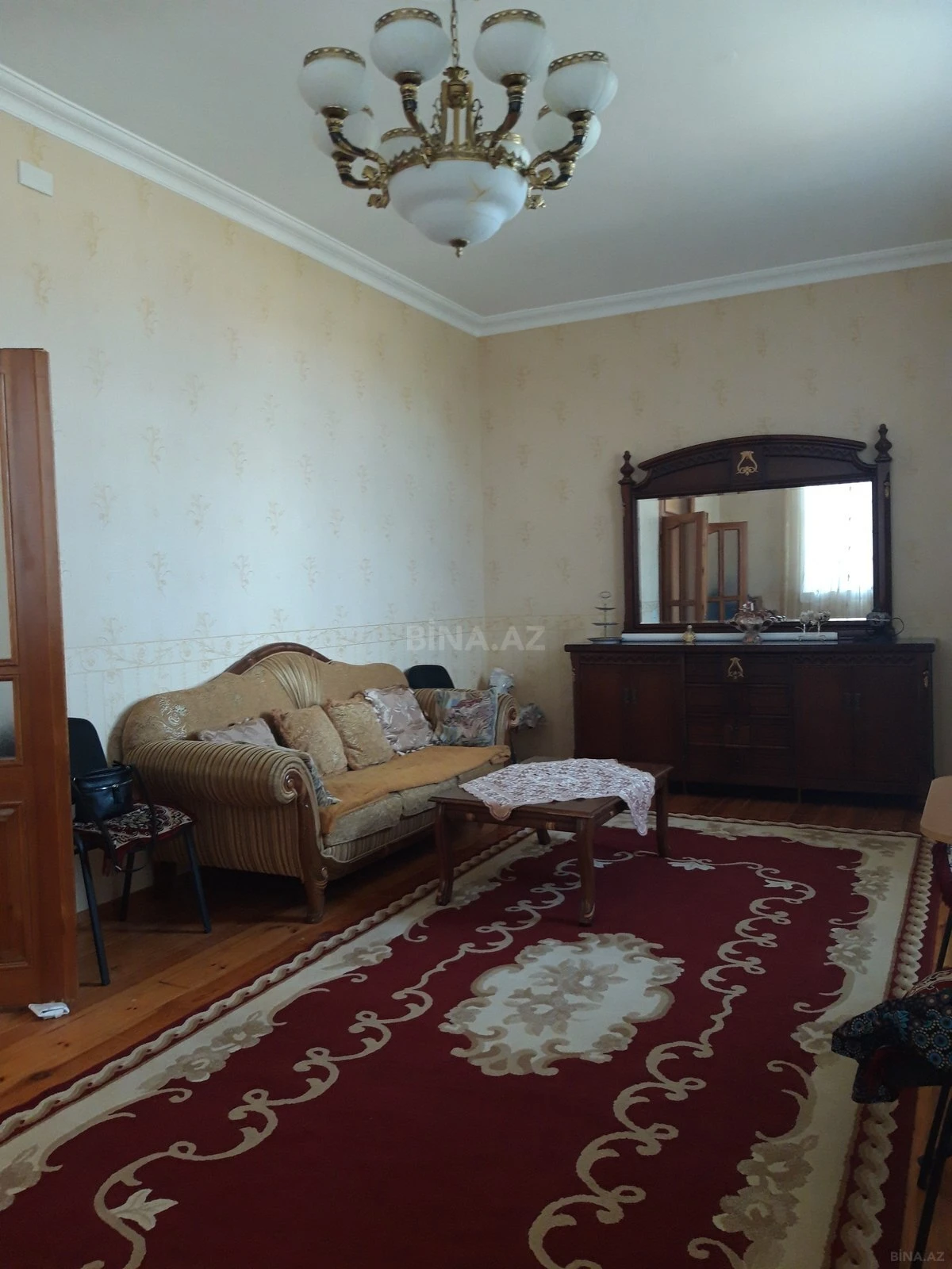 Satılır 5 otaqlı həyət evi 160 m²