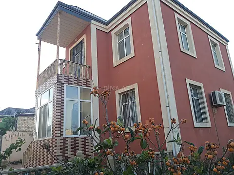 Satılır 5 otaqlı həyət evi 160 m²