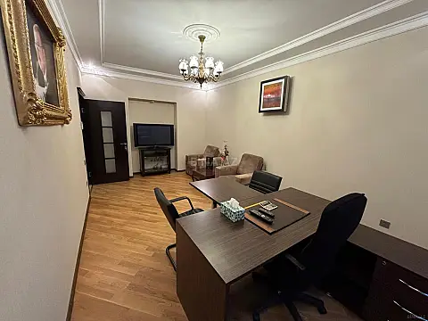 Kirayə verilir 3 otaqlı ofis 100 m² — Bakı, Nizami 3 otaq 100.00 m²