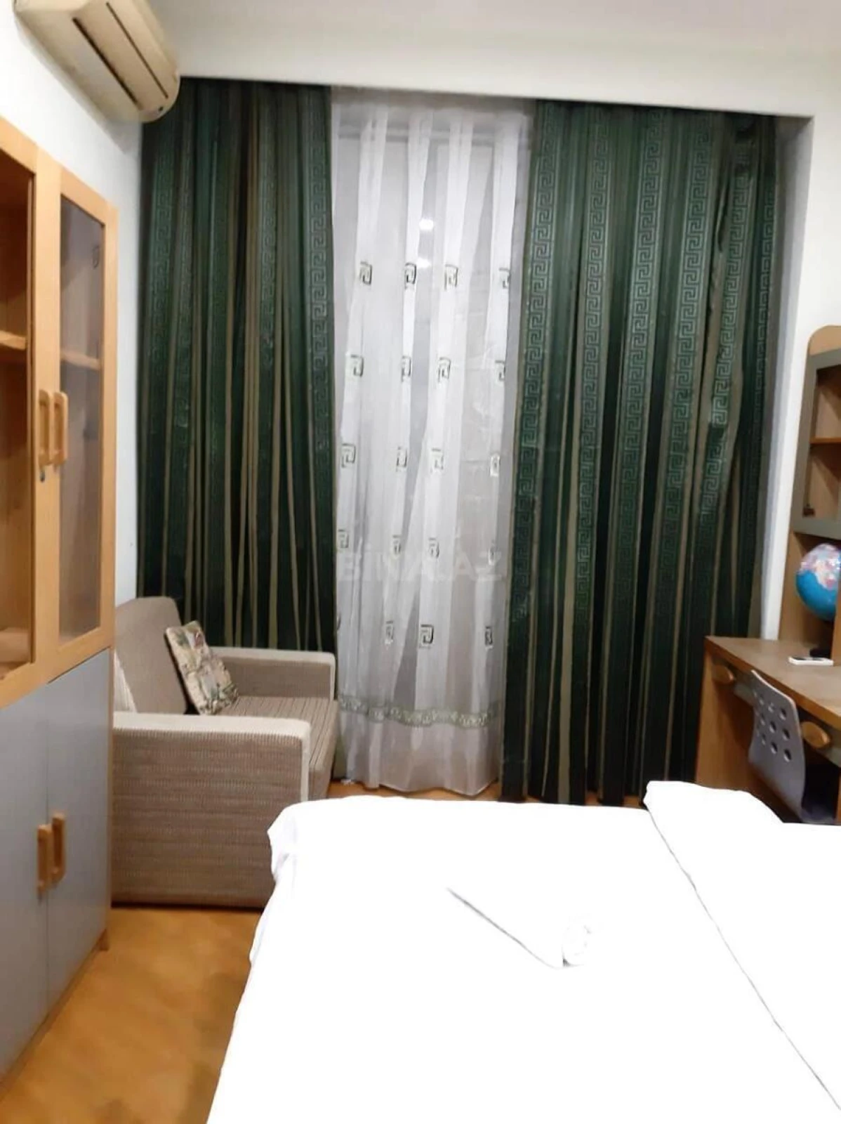 Satılır 4 otaqlı mənzil 170 m²