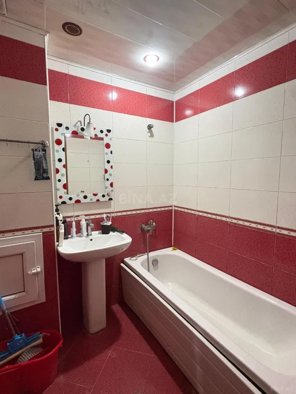 Kirayə verilir 2 otaqlı mənzil 75 m²