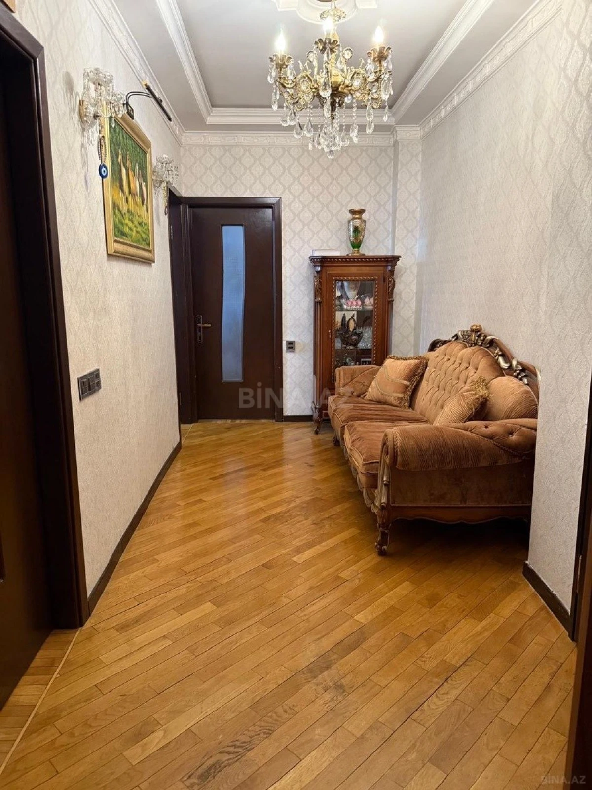 Satılır 3 otaqlı mənzil 105 m²