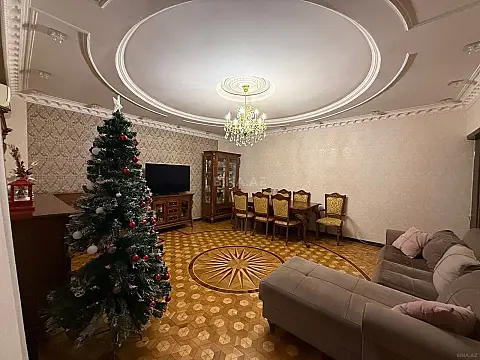 Satılır 3 otaqlı mənzil 105 m²