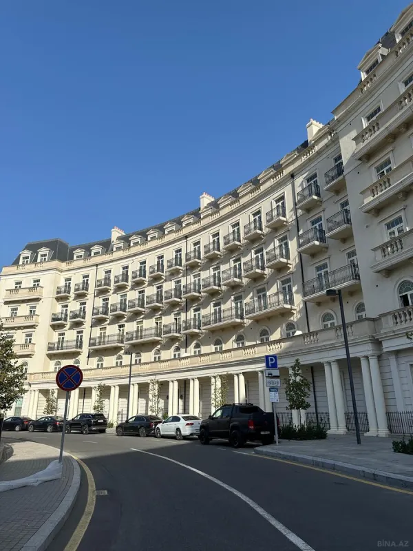 Satılır 3 otaqlı mənzil 104 m²