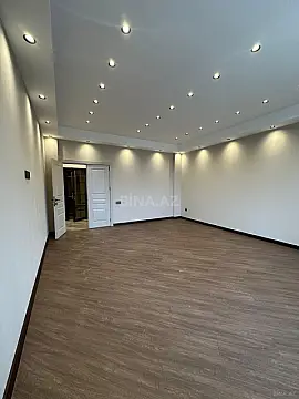 Satılır 3 otaqlı mənzil 135 m²