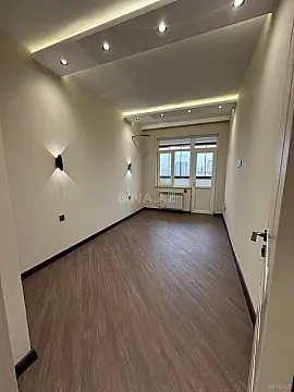 Satılır 3 otaqlı mənzil 135 m²