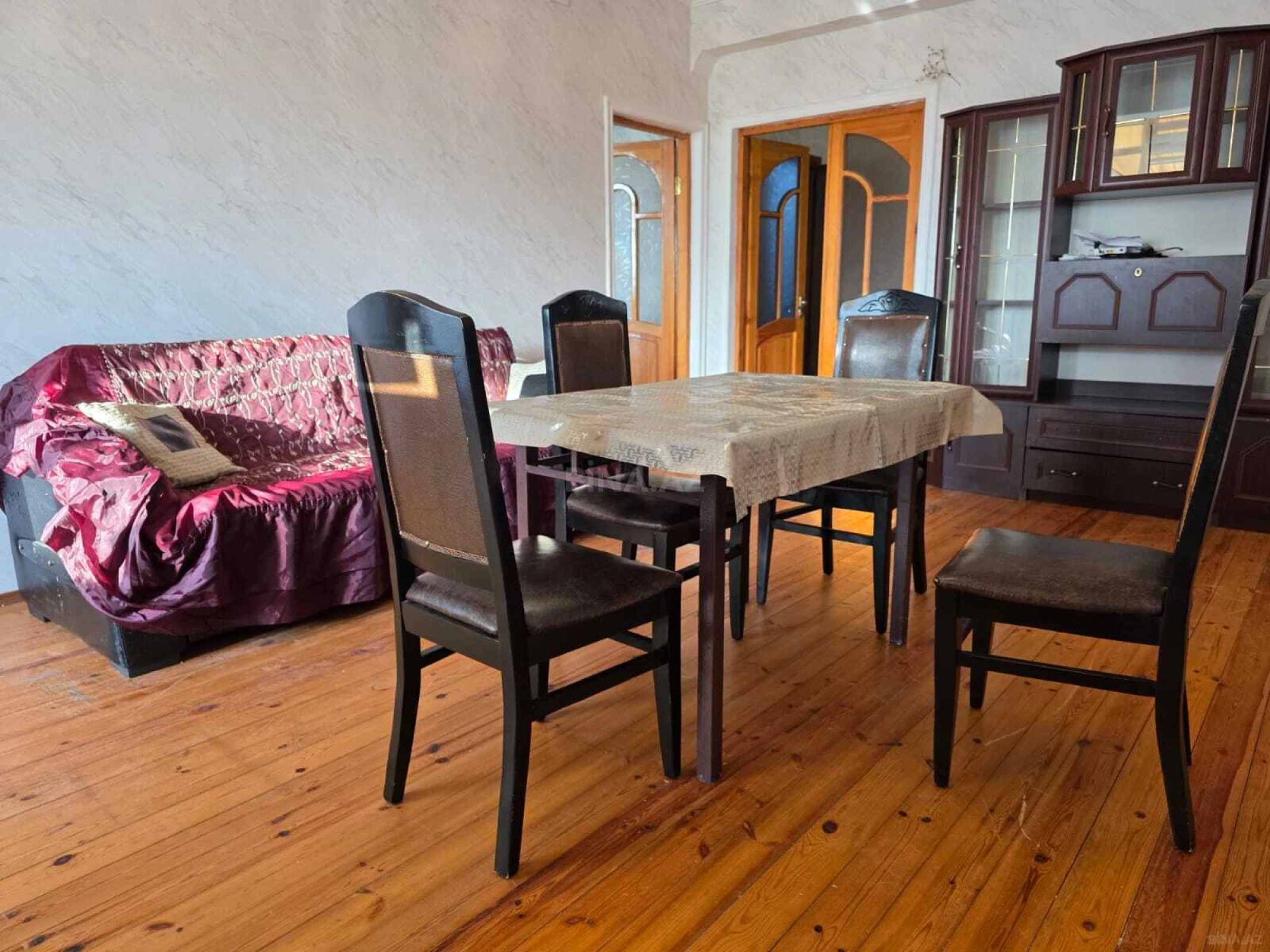 Kirayə verilir 2 otaqlı mənzil 50 m²