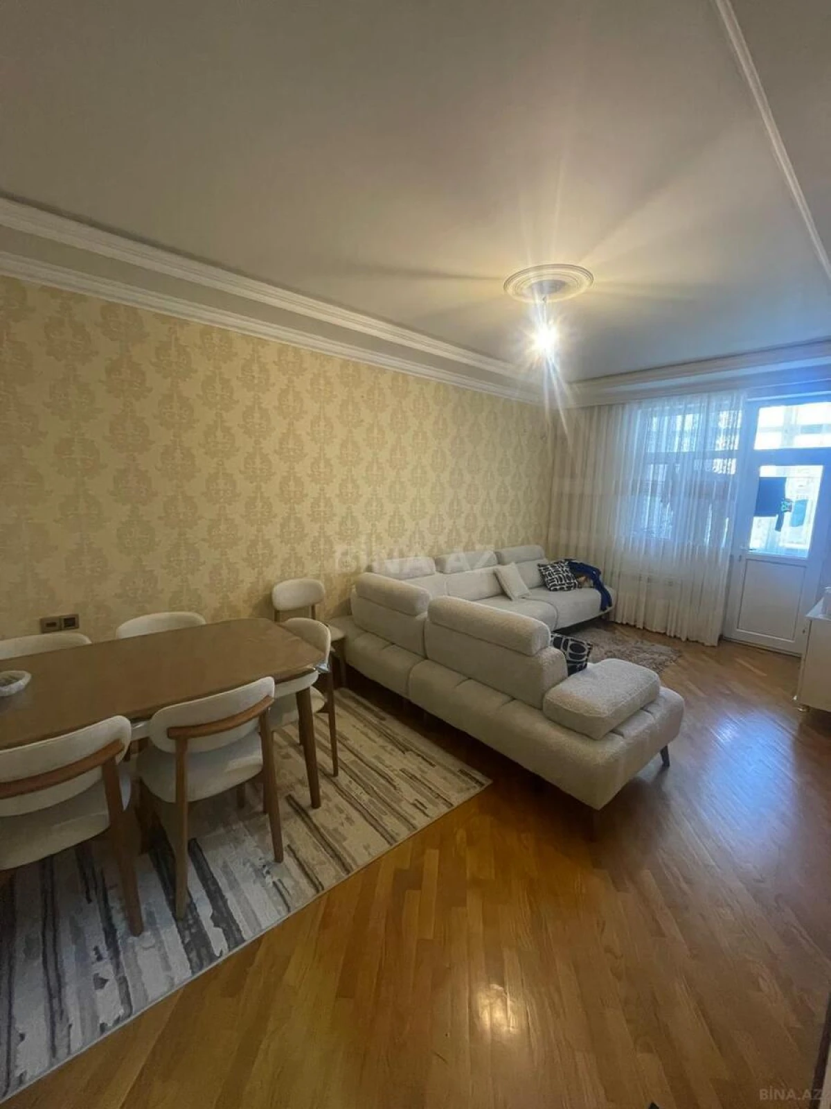 Satılır 2 otaqlı mənzil 55 m²