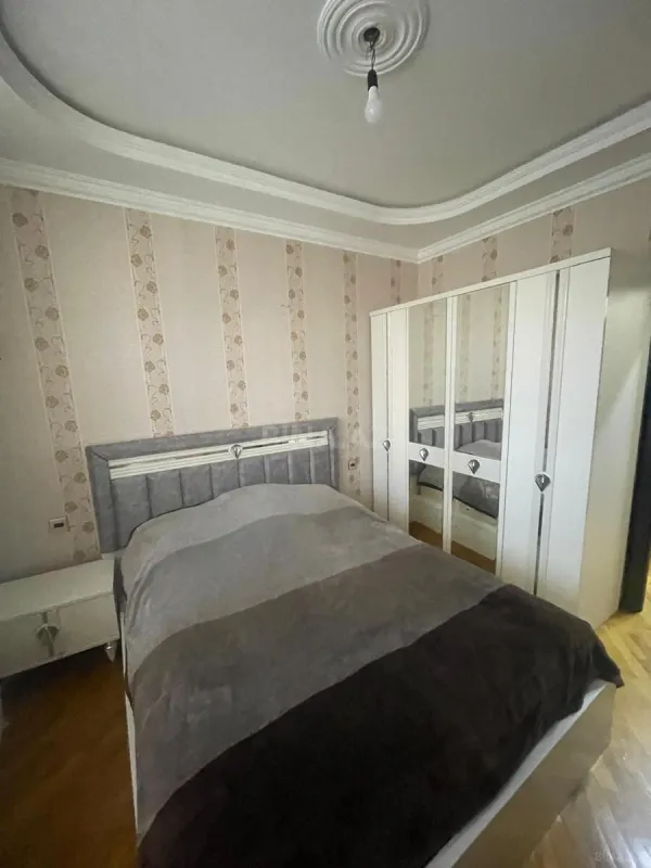 Satılır 2 otaqlı mənzil 55 m²