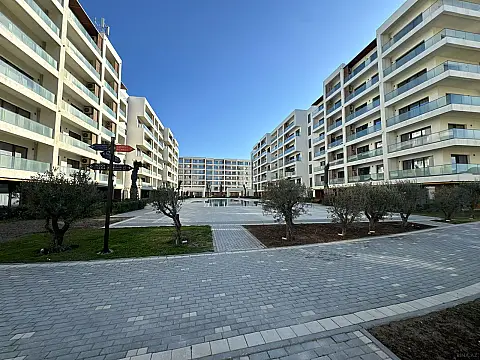 Satılır 1 otaqlı mənzil 58 m²