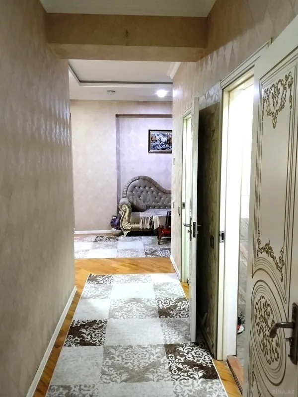Satılır 4 otaqlı mənzil 150 m²