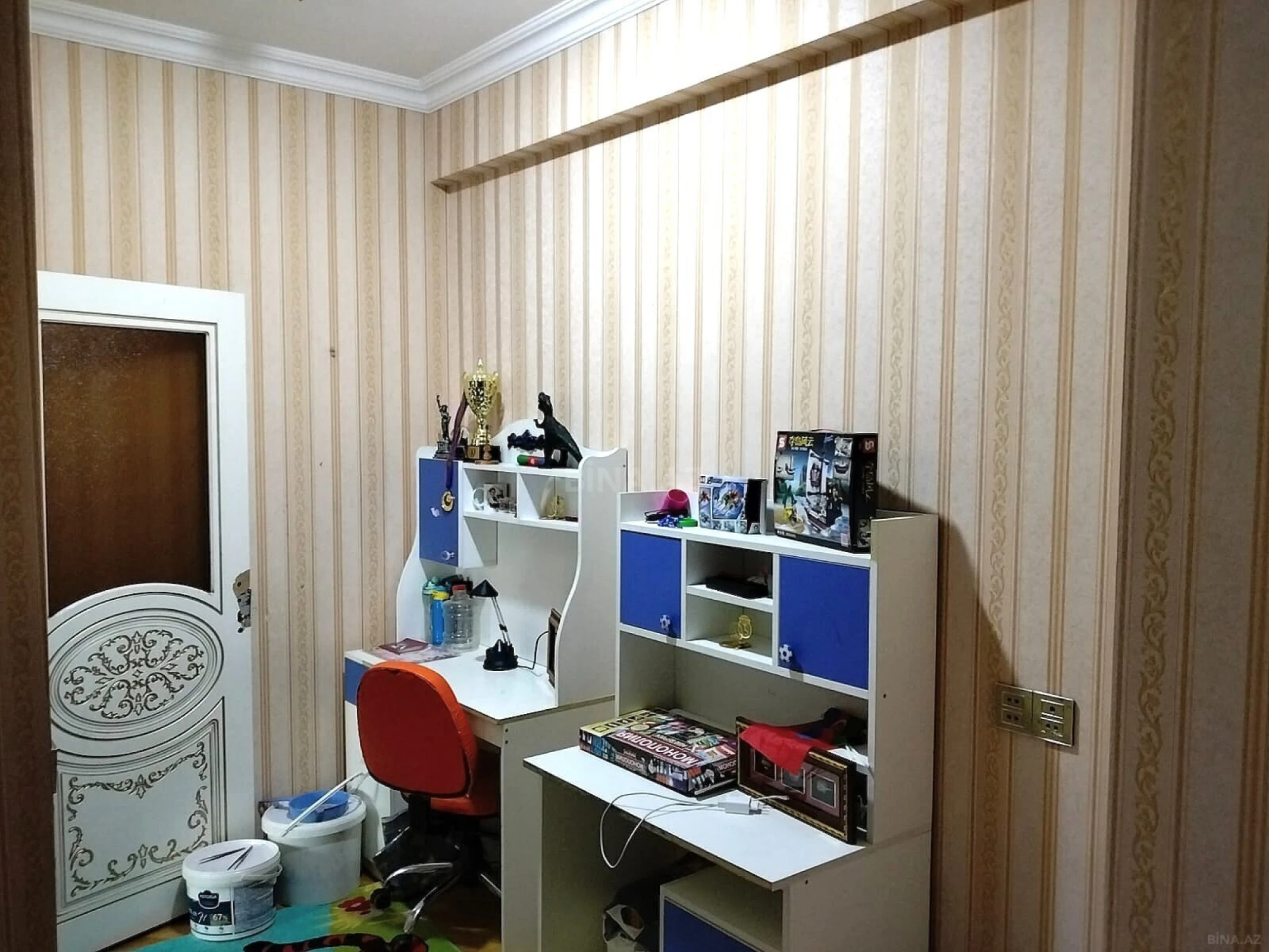 Satılır 4 otaqlı mənzil 150 m²