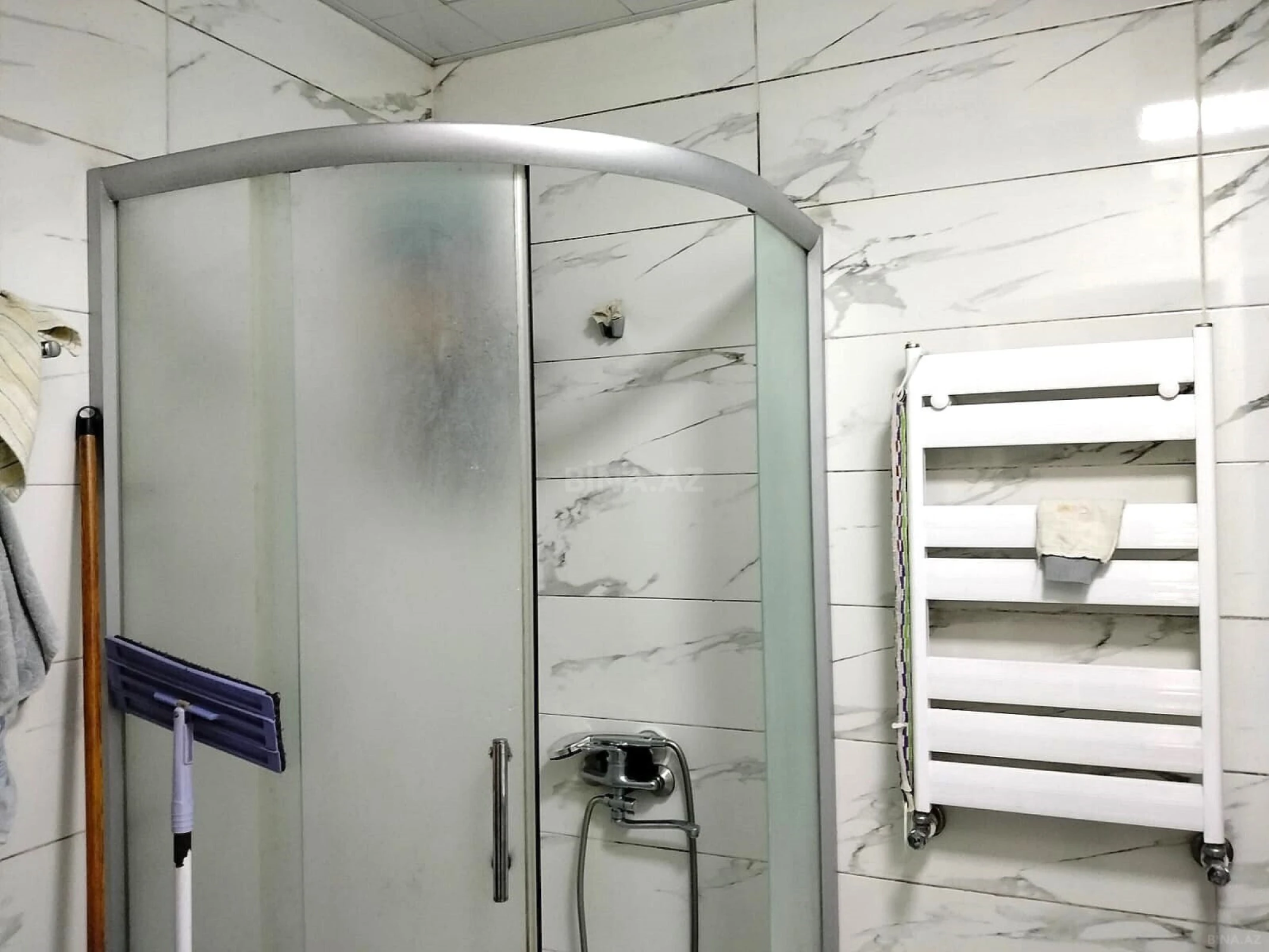 Satılır 4 otaqlı mənzil 150 m²