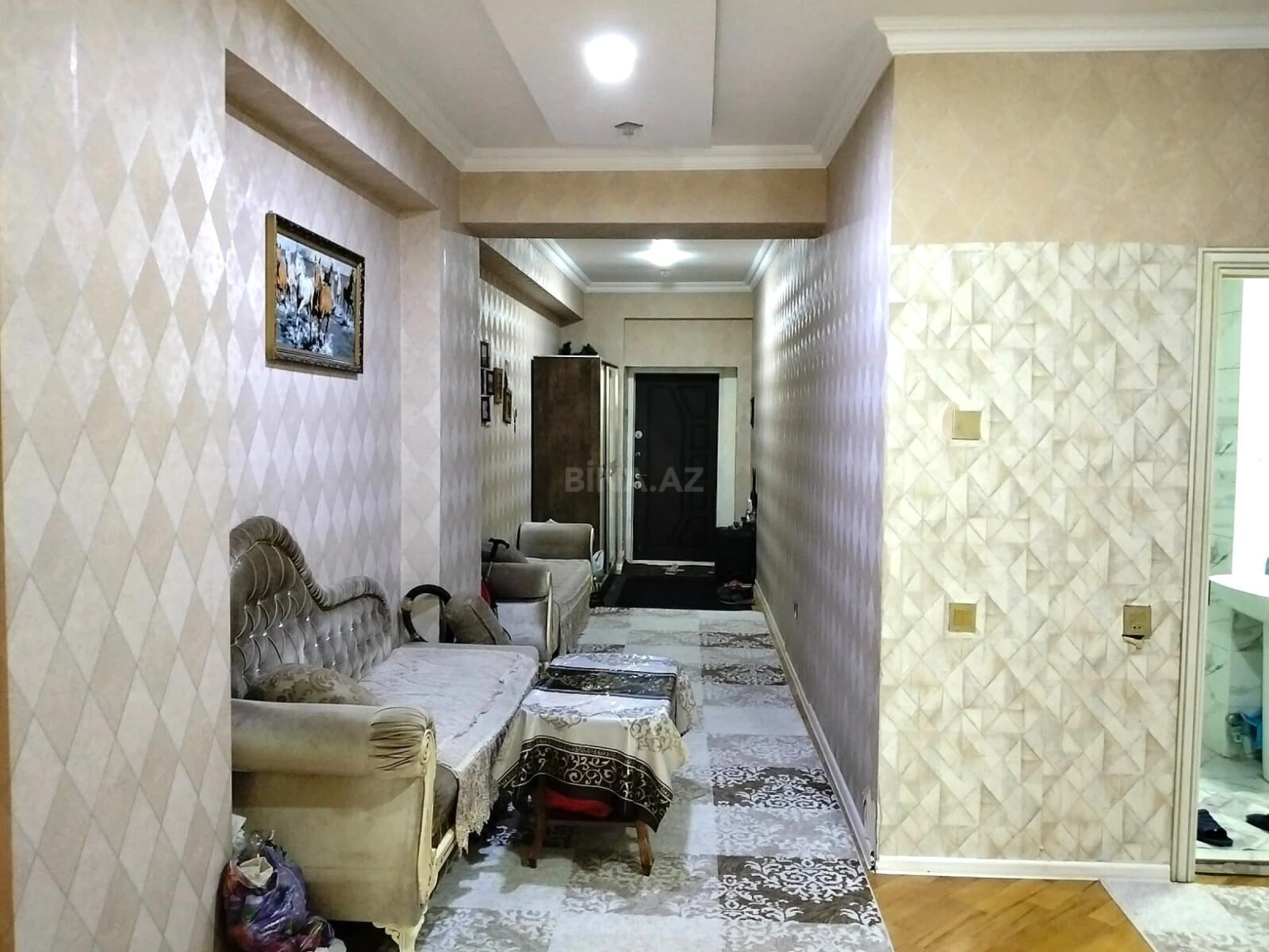 Satılır 4 otaqlı mənzil 150 m²