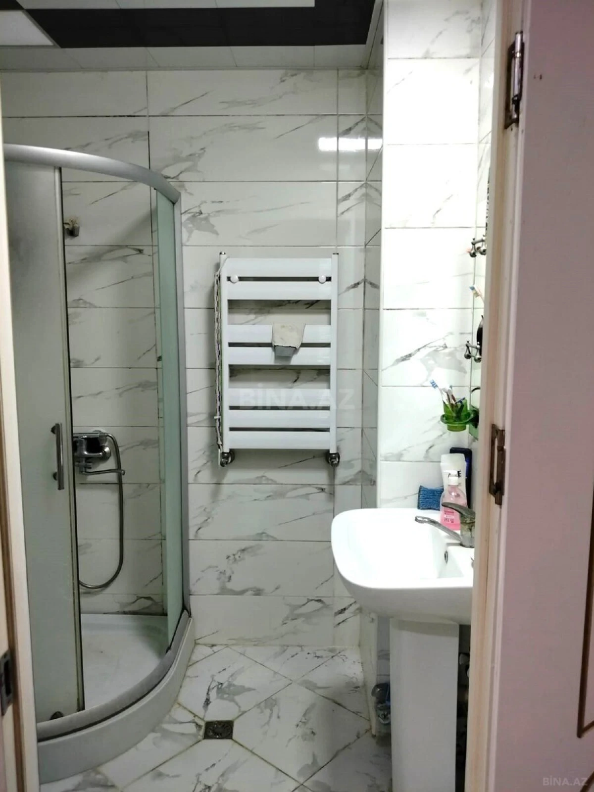 Satılır 4 otaqlı mənzil 150 m²