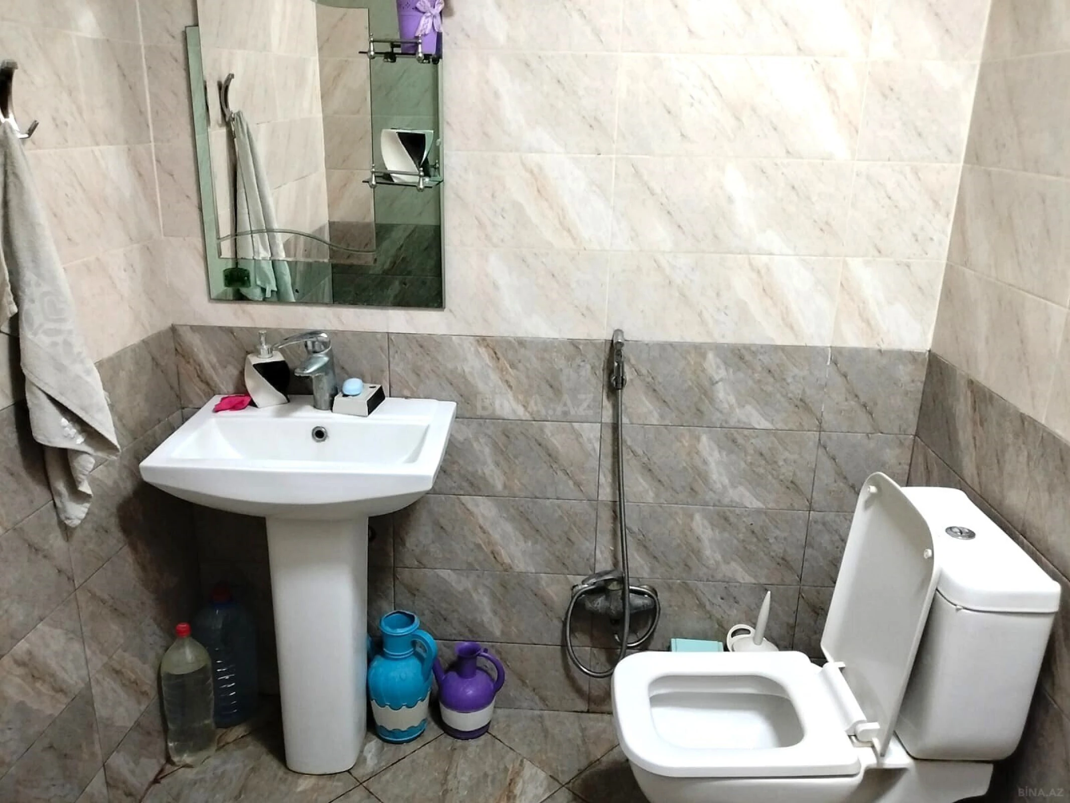 Satılır 4 otaqlı mənzil 150 m²