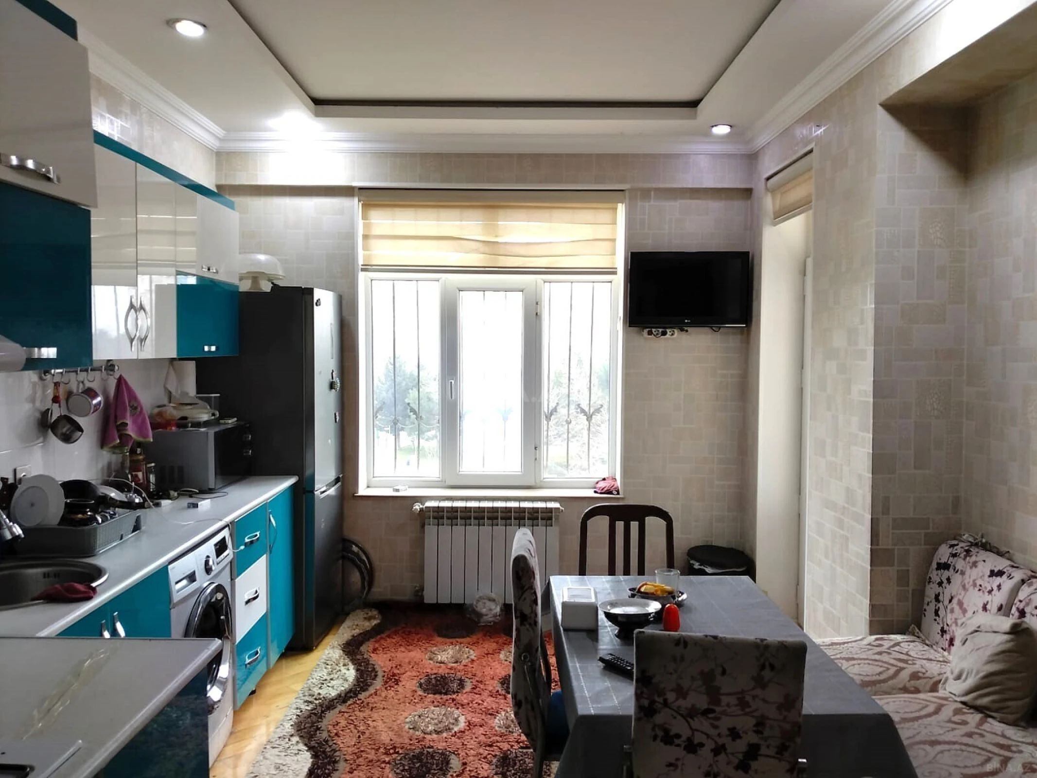 Satılır 4 otaqlı mənzil 150 m²