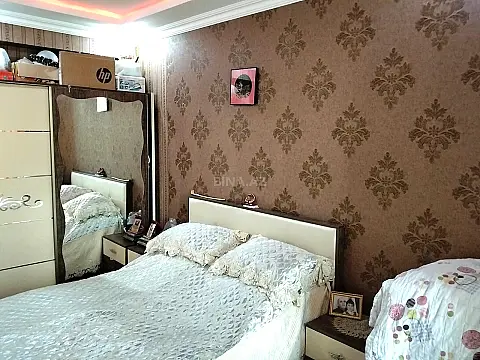 Satılır 4 otaqlı mənzil 150 m²