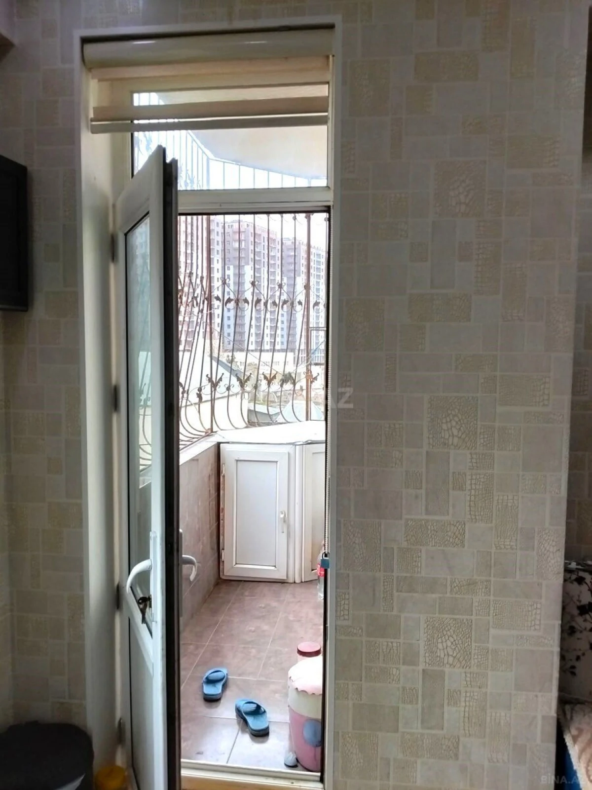 Satılır 4 otaqlı mənzil 150 m²