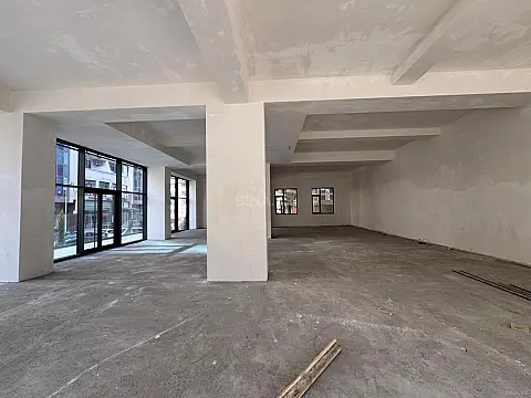 Satılır obyekt 255 m²