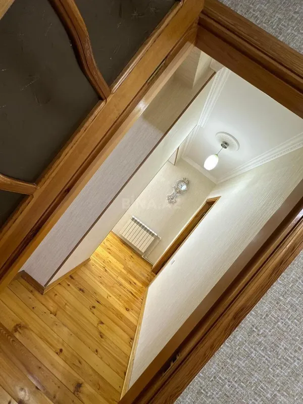 Kirayə verilir 2 otaqlı mənzil 62 m²