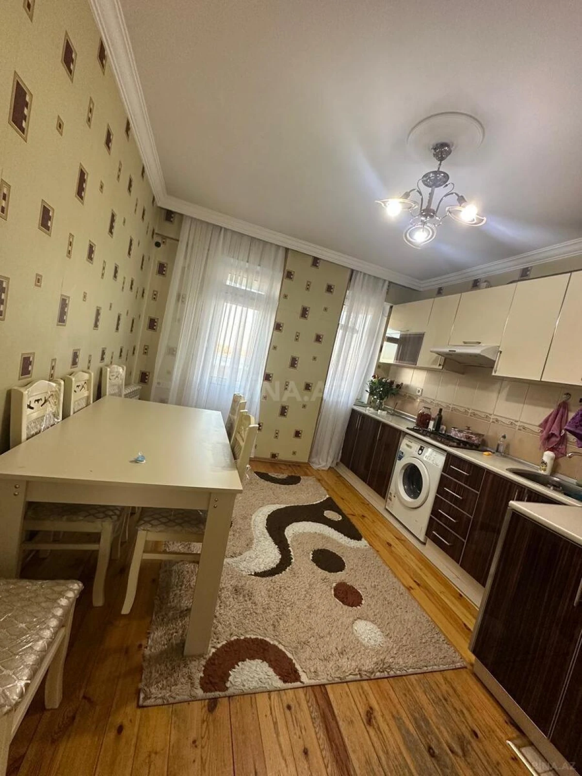 Kirayə verilir 2 otaqlı mənzil 62 m²