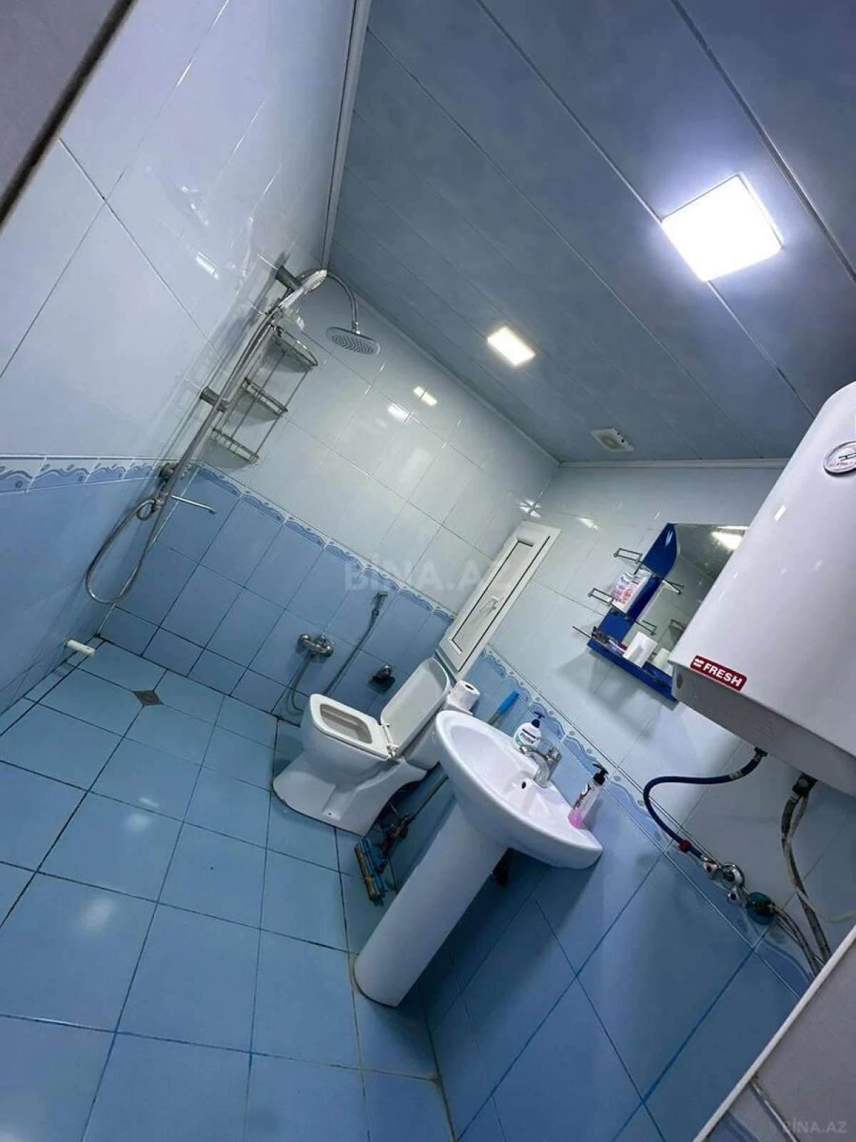 Kirayə verilir 2 otaqlı mənzil 62 m²