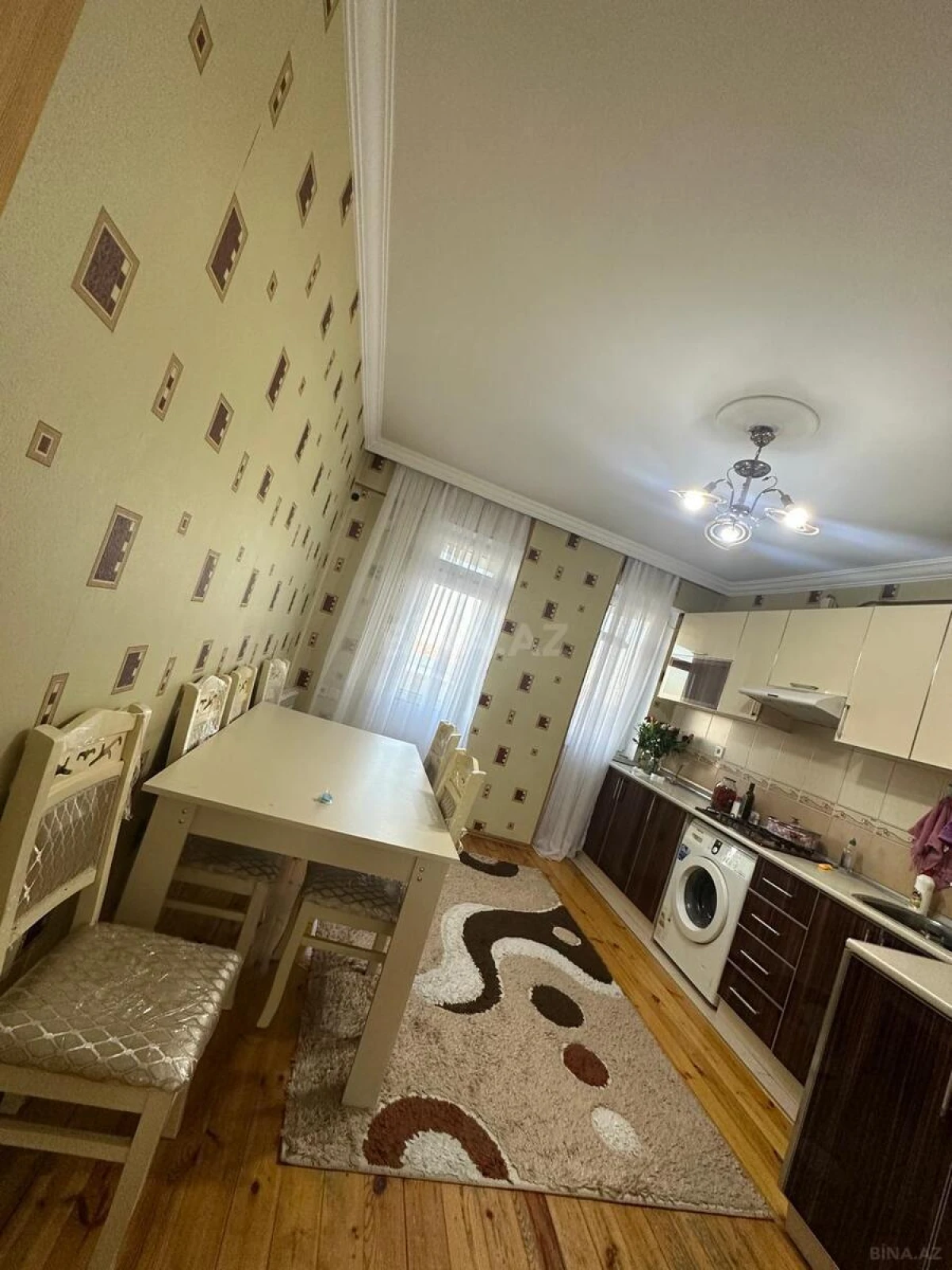 Kirayə verilir 2 otaqlı mənzil 62 m²