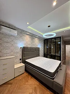 Satılır 3 otaqlı mənzil 120 m²