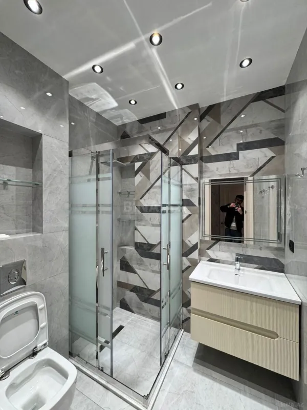 Satılır 3 otaqlı mənzil 120 m²