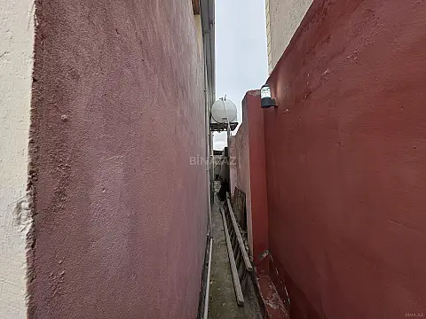 Satılır 8 otaqlı həyət evi 172 m²