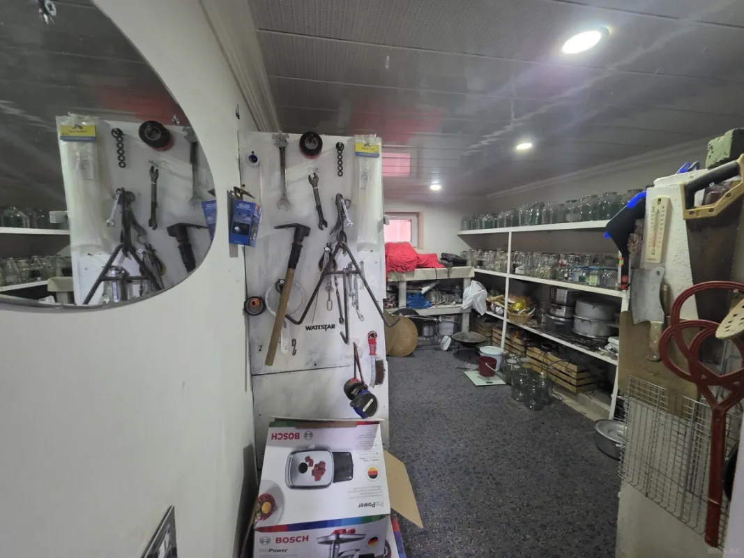 Satılır 8 otaqlı həyət evi 172 m²