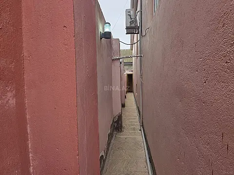 Satılır 8 otaqlı həyət evi 172 m²