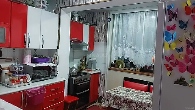 Satılır 4 otaqlı mənzil 90 m²