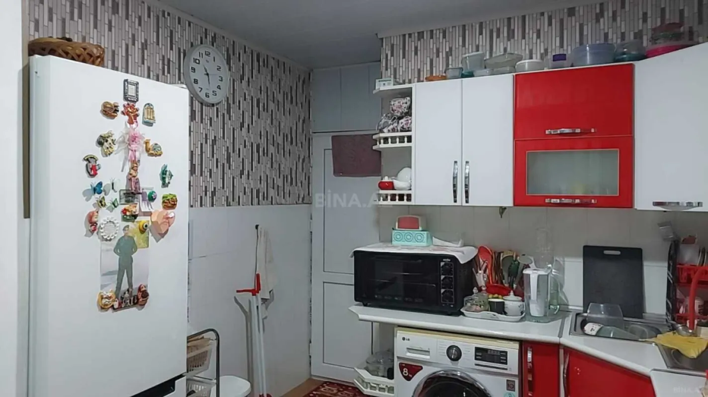 Satılır 4 otaqlı mənzil 90 m²
