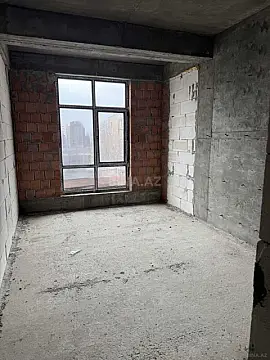Satılır 3 otaqlı mənzil 108 m²