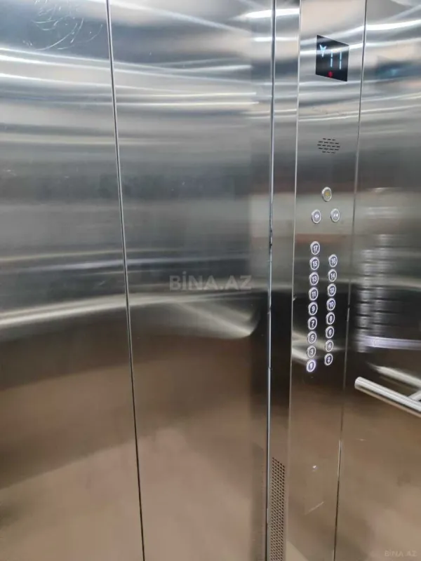 Satılır 3 otaqlı mənzil 108 m²