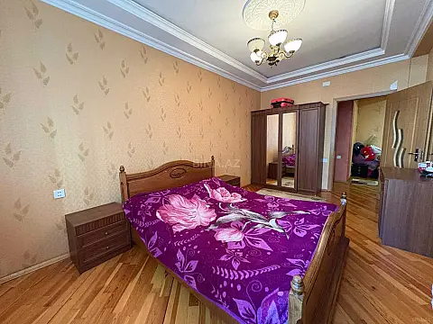 Kirayə verilir 2 otaqlı mənzil 90 m²