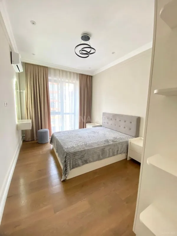 Kirayə verilir 2 otaqlı mənzil 70 m²