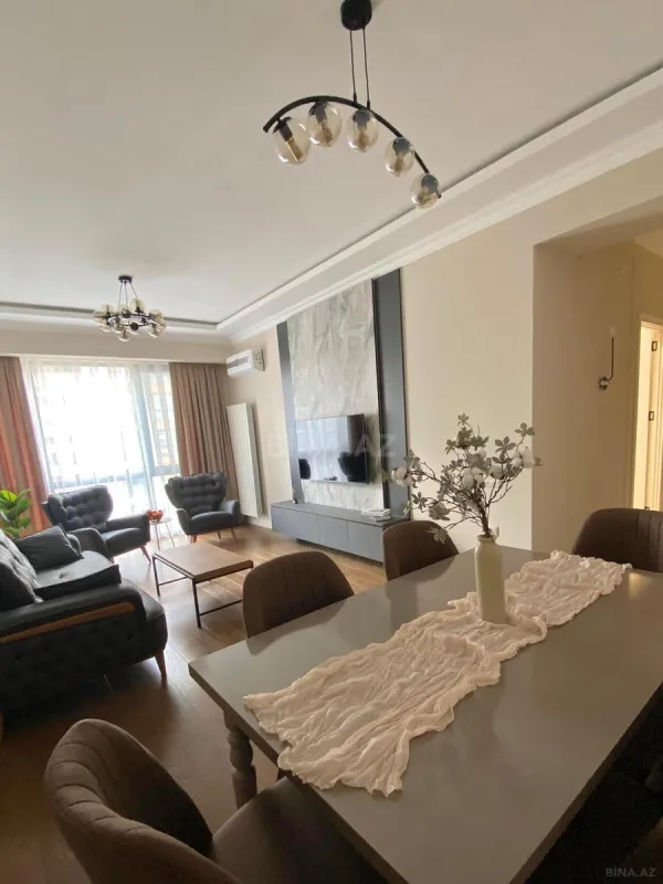 Kirayə verilir 2 otaqlı mənzil 70 m²