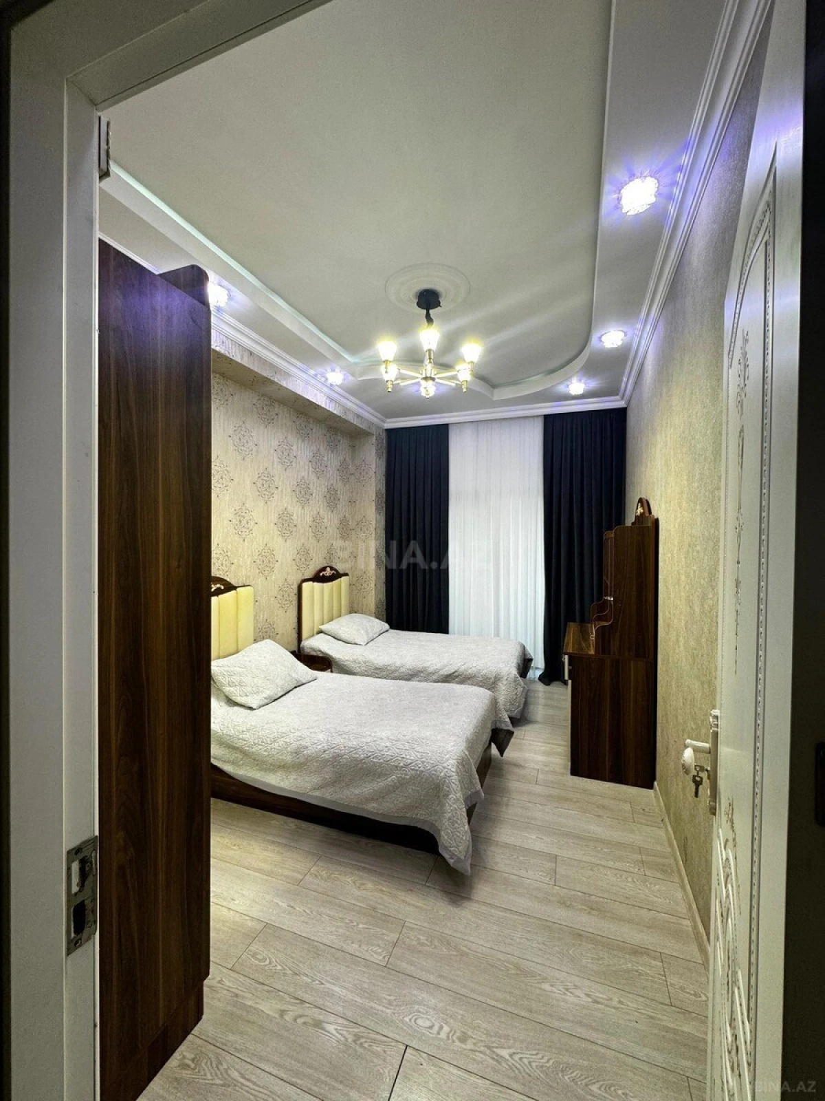 Kirayə verilir 3 otaqlı mənzil 111 m²