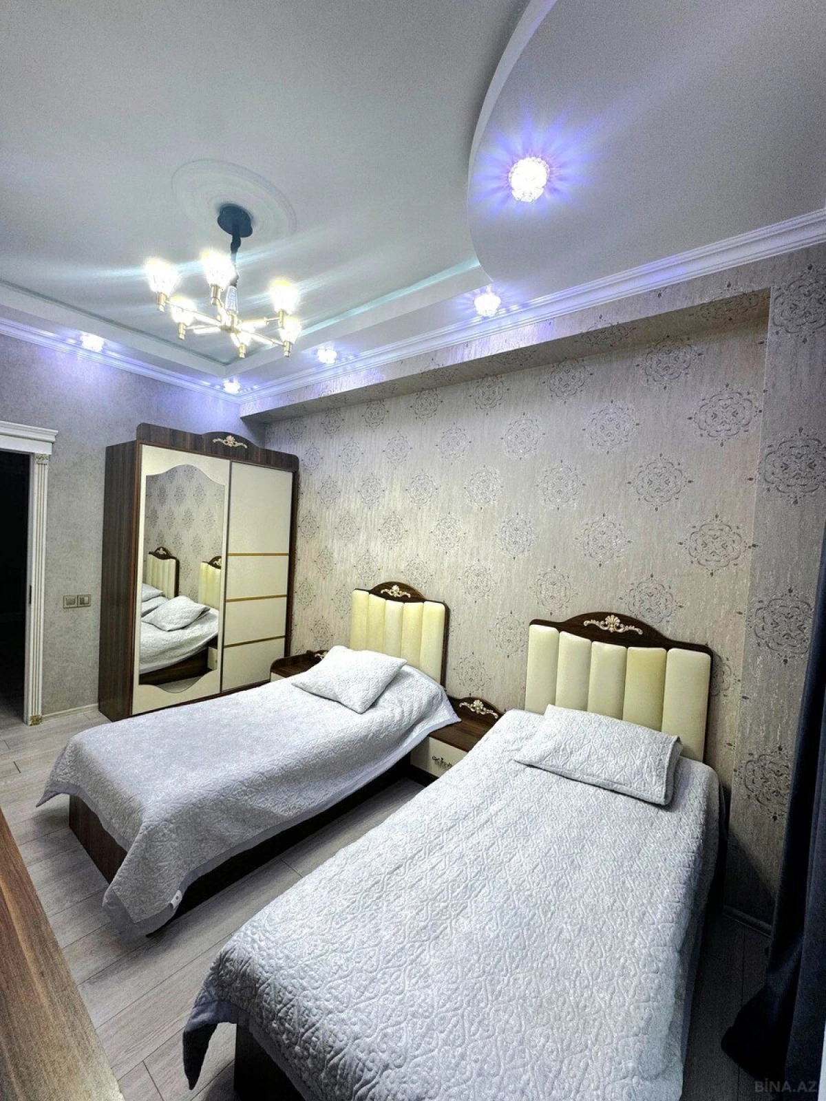 Kirayə verilir 3 otaqlı mənzil 111 m²